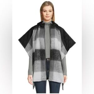 NWT Time and Tru Plaid Zip Poncho